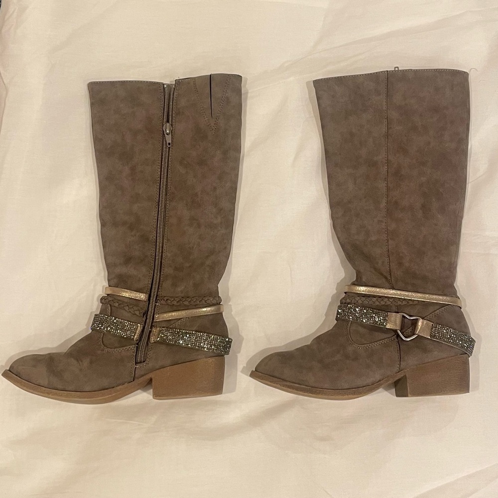 Tan Heeled Boots with Side Zipper and Buckle Details